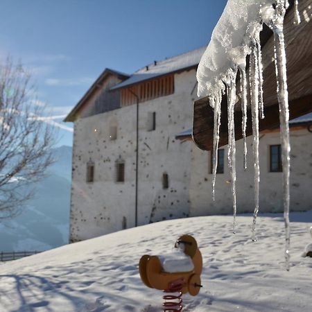 Schloss Gravetsch Villa Виландро Екстериор снимка