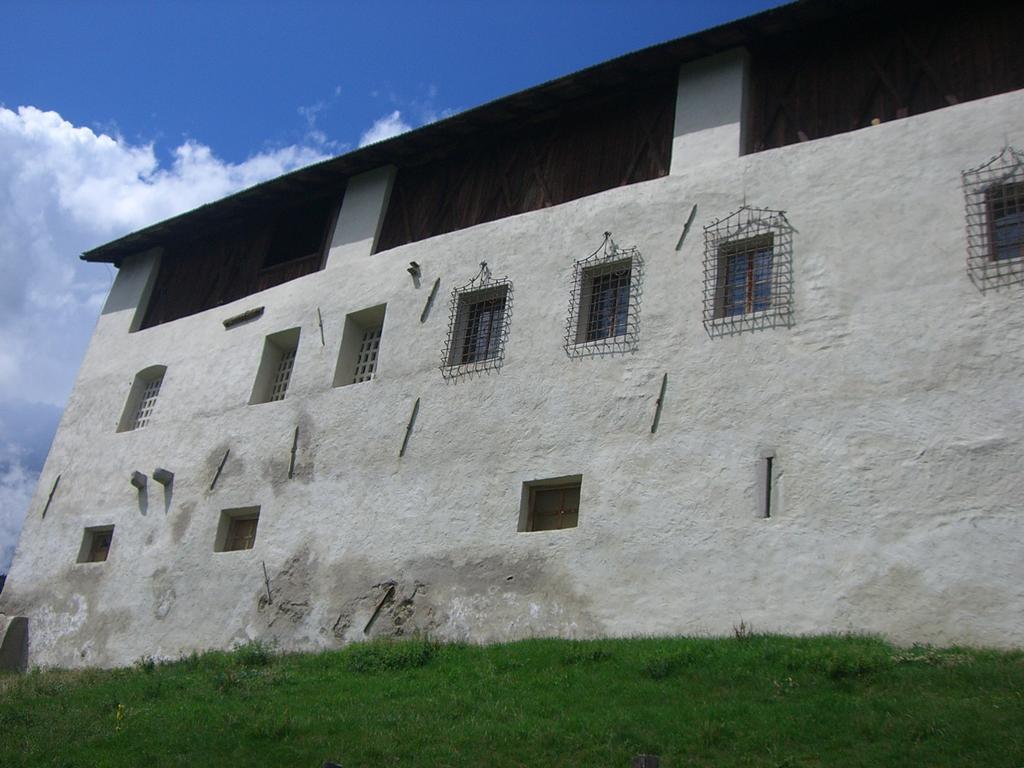 Schloss Gravetsch Villa Виландро Екстериор снимка